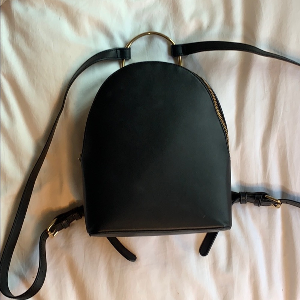 Black Small Backpack W Adjustable Straps - image 1